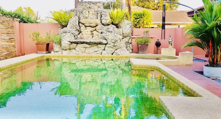 For rent 3 bedrooms house in Bang Lamung, Chonburi