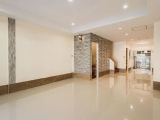 For rent 3 ベッドルーム house in Phra Nakhon, Bangkok