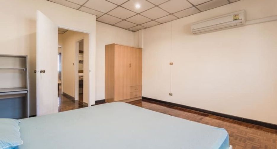 For rent 3 ベッドルーム house in Phra Nakhon, Bangkok