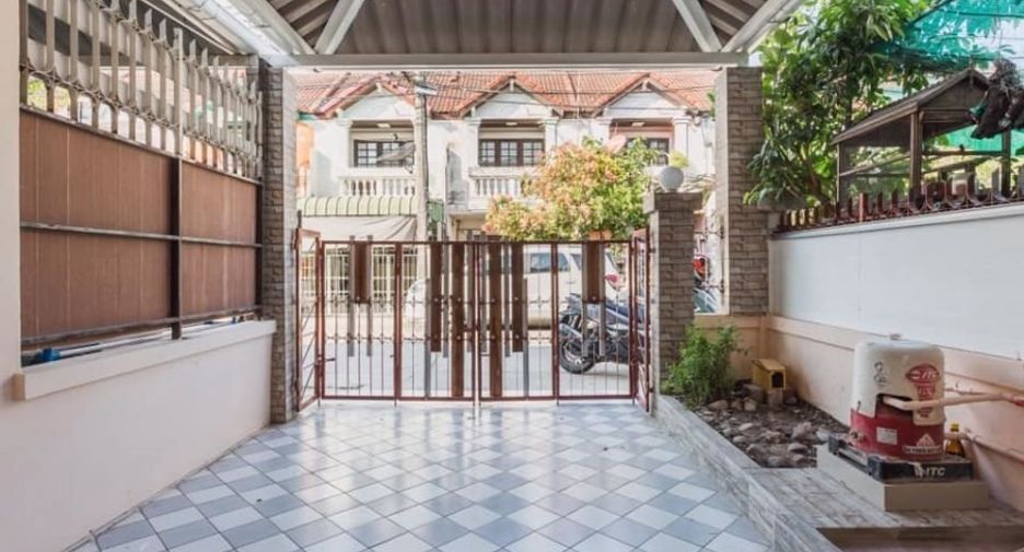 For rent 3 ベッドルーム house in Phra Nakhon, Bangkok