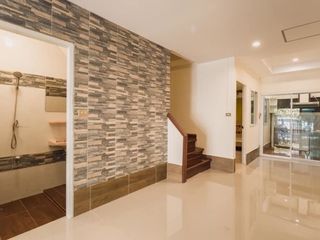 For rent 3 ベッドルーム house in Phra Nakhon, Bangkok