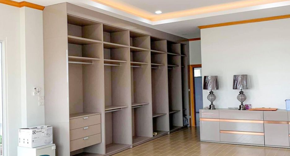 Casa en venta de 4 habitaciones en Pran Buri, Prachuap Khiri Khan