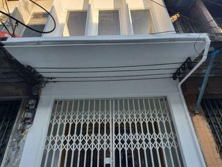 For sale and for rent retail Space in Khlong Toei, Bangkok