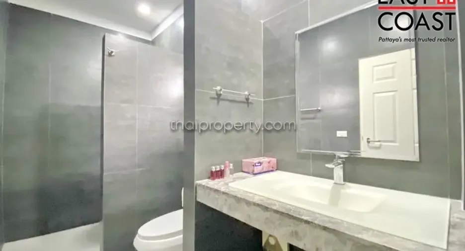 For sale 6 bedrooms house in Bang Lamung, Chonburi