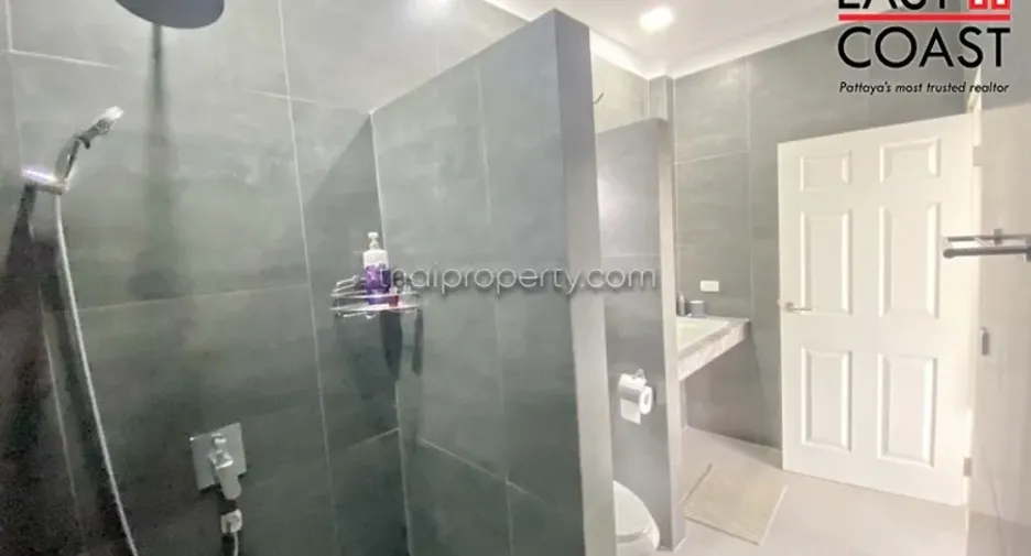 For sale 6 bedrooms house in Bang Lamung, Chonburi
