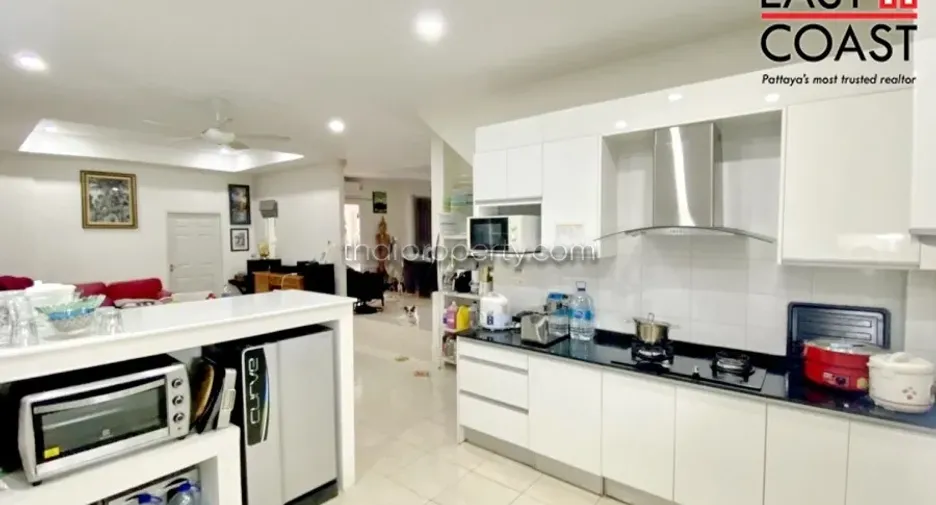 For sale 6 bedrooms house in Bang Lamung, Chonburi