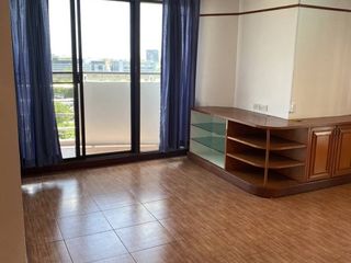 For sale 3 bed condo in Suan Luang, Bangkok