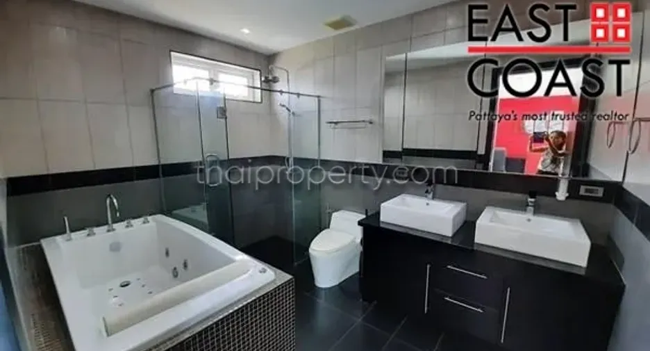 Casa en venta de 5 habitaciones en Jomtien, Pattaya