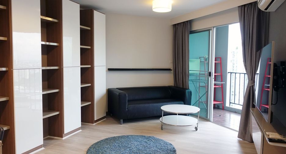 For sale 2 bed condo in Huai Khwang, Bangkok