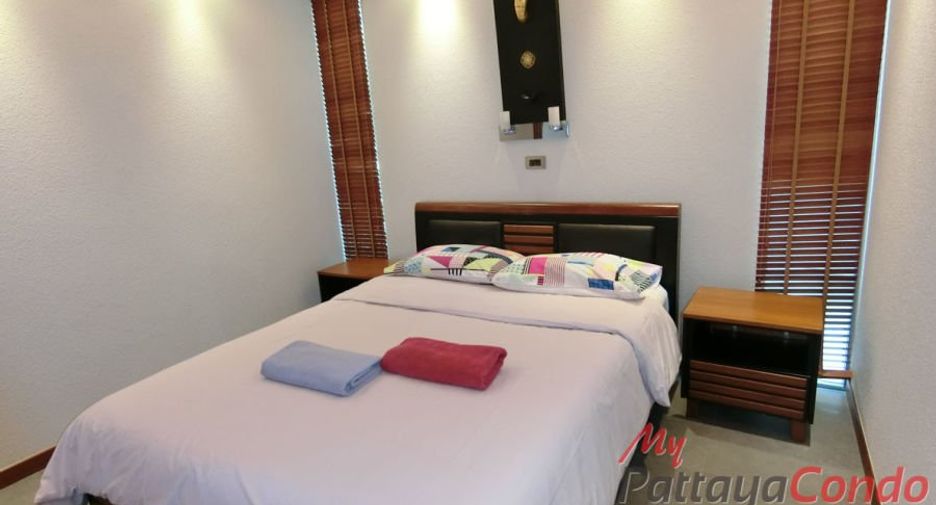 For sale 4 bedrooms villa in Bang Lamung, Chonburi