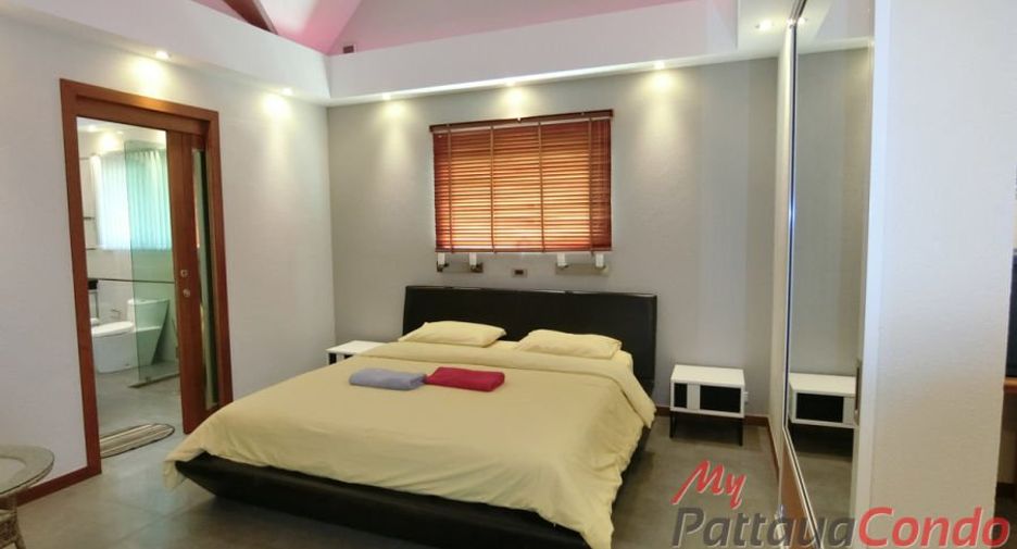 For sale 4 bedrooms villa in Bang Lamung, Chonburi