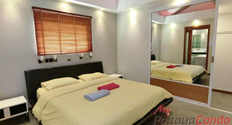 For sale 4 bedrooms villa in Bang Lamung, Chonburi
