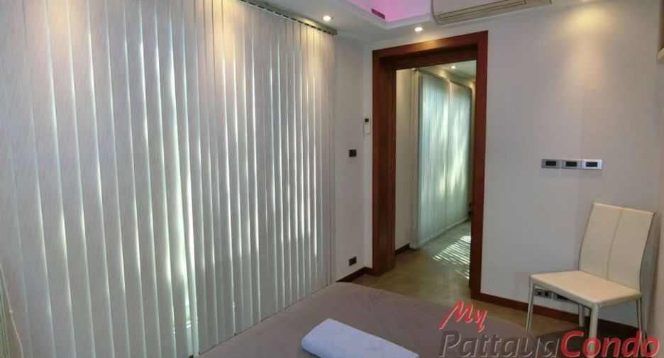 For sale 4 bedrooms villa in Bang Lamung, Chonburi