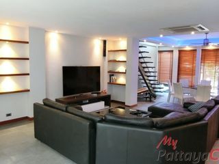 For sale 4 bedrooms villa in Bang Lamung, Chonburi