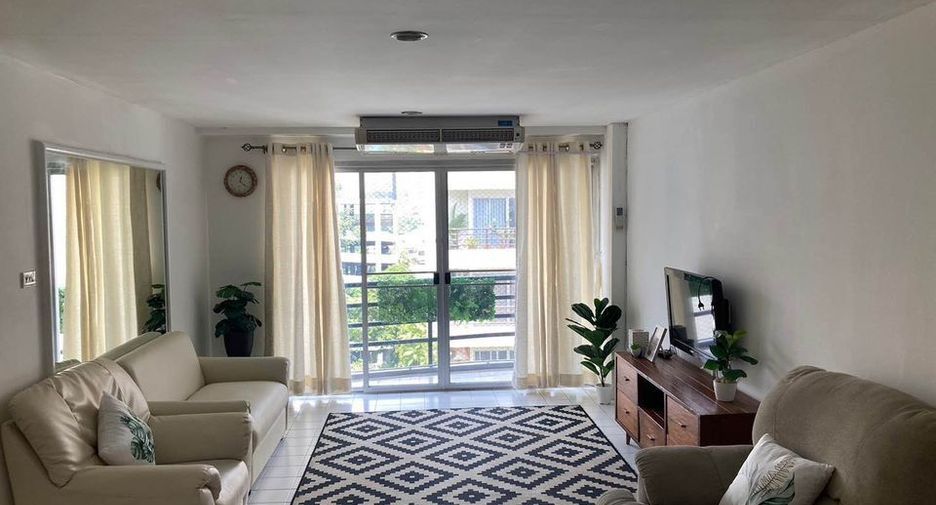 For rent 2 bed condo in Khlong Toei, Bangkok Hipflat