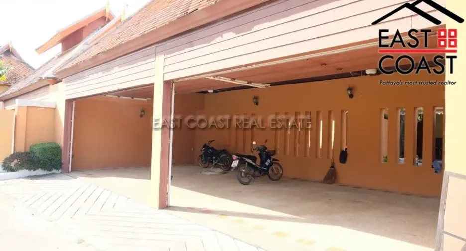 Haus zur Miete mit 5 Zimmer in Bang Lamung, Chonburi
