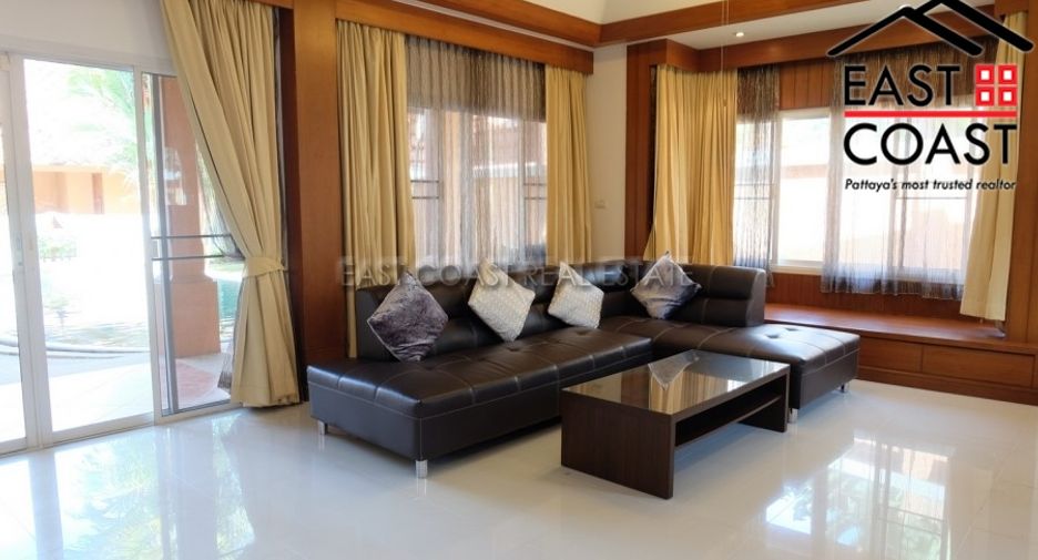 Casa en alquiler de 5 habitaciones en Bang Lamung, Chonburi