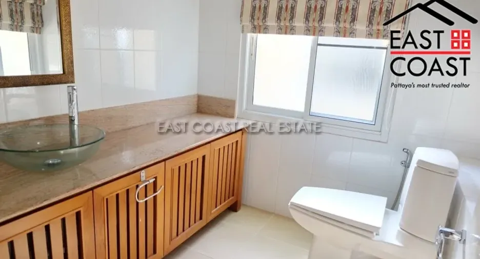 Haus zur Miete mit 5 Zimmer in Bang Lamung, Chonburi