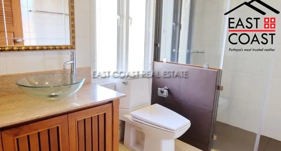 Haus zur Miete mit 5 Zimmer in Bang Lamung, Chonburi