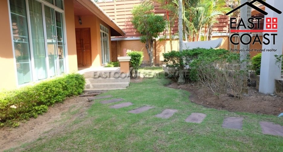 Casa en alquiler de 5 habitaciones en Bang Lamung, Chonburi