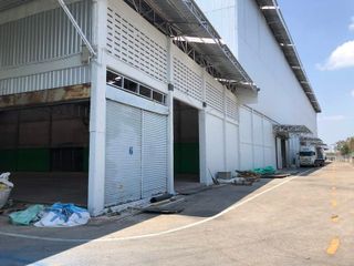 For rent warehouse in Mueang Pathum Thani, Pathum Thani