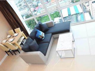 À vendre 2 chambres condo à Bang Na, Bangkok