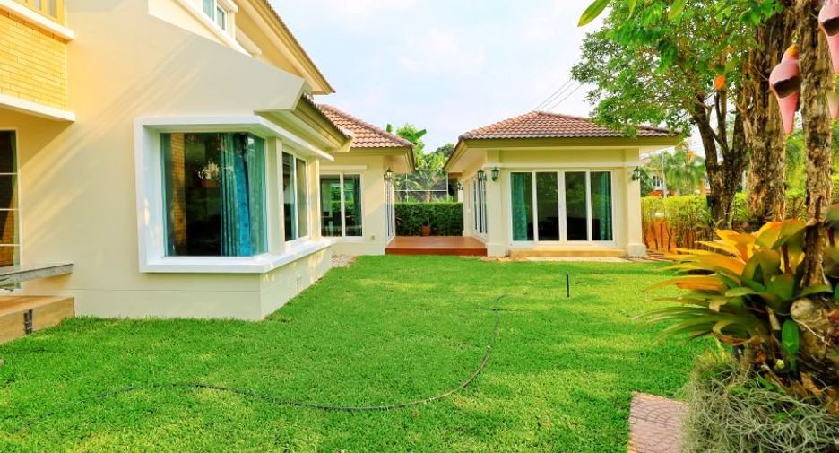 For sale 3 bedrooms house in Pak Kret, Nonthaburi