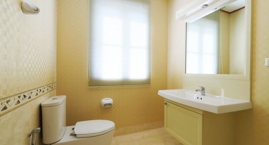 For sale 3 bedrooms house in Pak Kret, Nonthaburi
