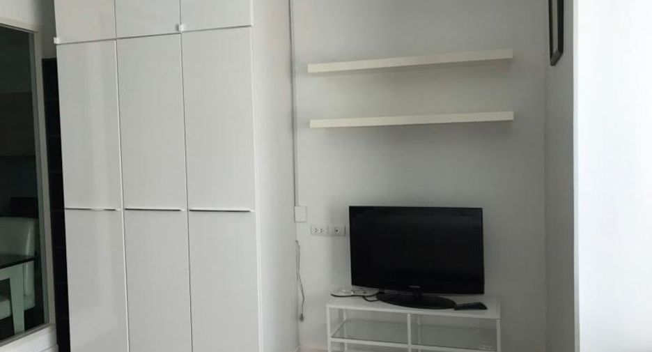 For sale そして for rent studio condo in Pathum Wan, Bangkok