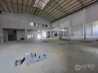出租 和 出售 仓库 在 Bang Phli, Samut Prakan