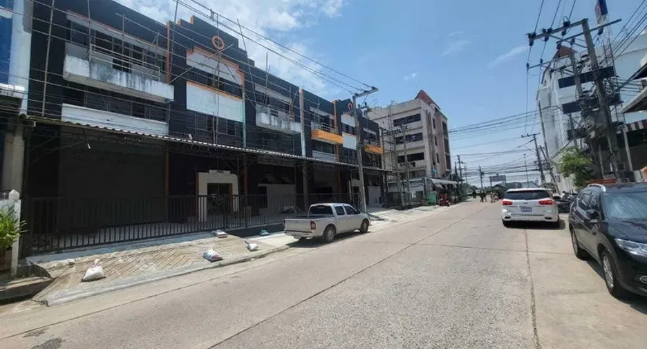 À louer et à vendre entrepôt à Bang Phli, Samut Prakan