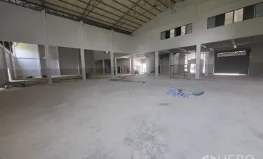 Almacén en alquiler y en venta en Bang Phli, Samut Prakan
