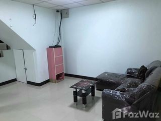 For rent 4 bed townhouse in Mueang Surin, Surin