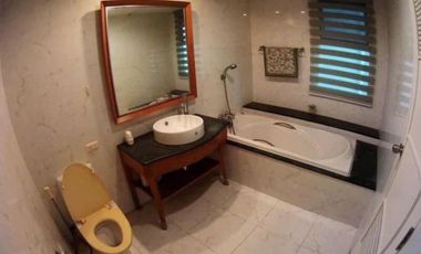 For rent and for sale 2 bedrooms condo in Watthana, Bangkok