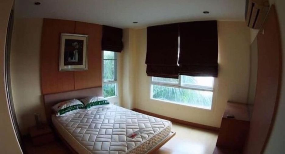 For rent and for sale 2 bedrooms condo in Watthana, Bangkok