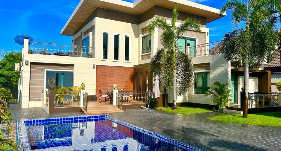 For sale 5 bed house in Sattahip, Chonburi