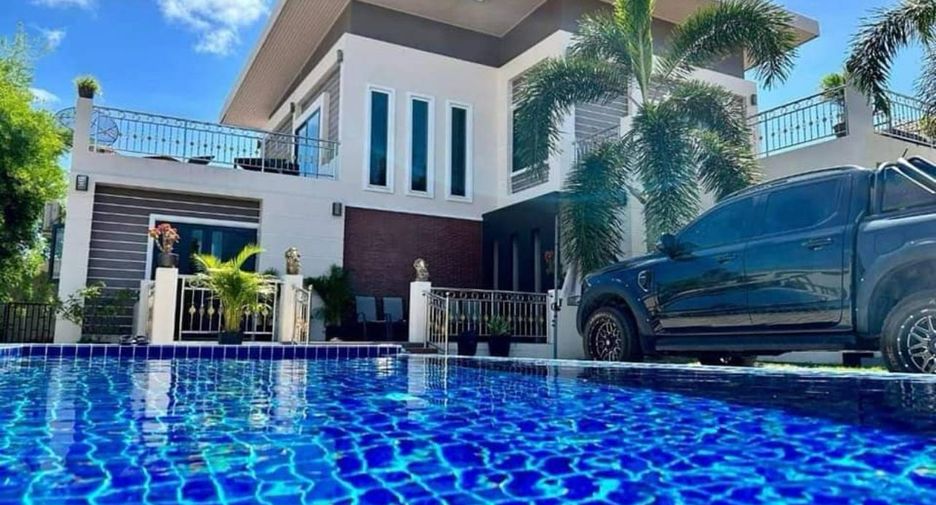 For sale 5 bed house in Sattahip, Chonburi