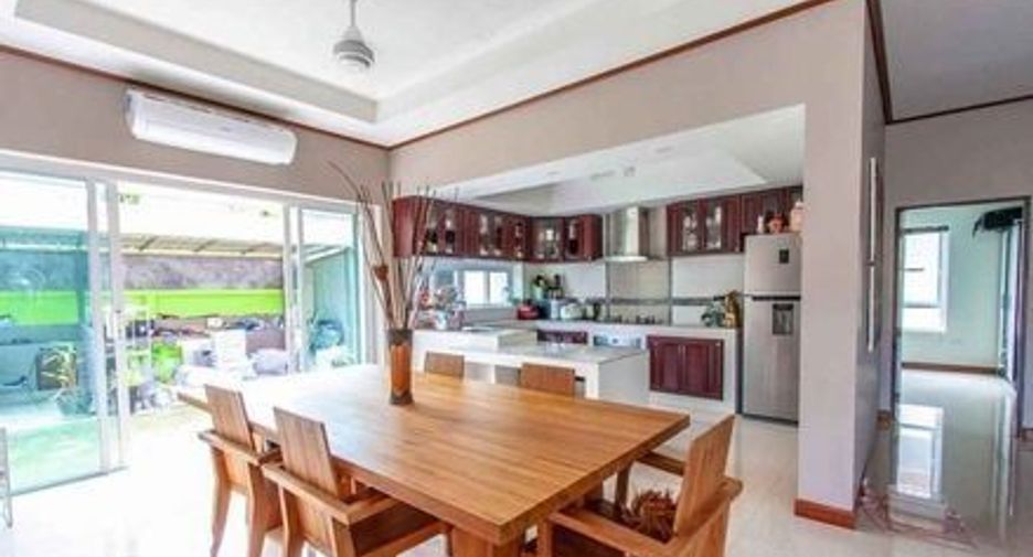 For sale 5 bed house in Sattahip, Chonburi