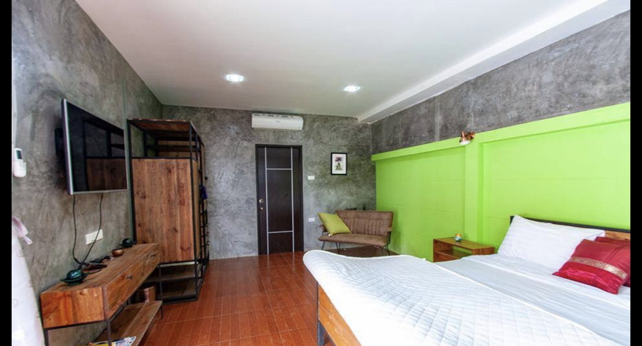 For sale 5 bed house in Sattahip, Chonburi