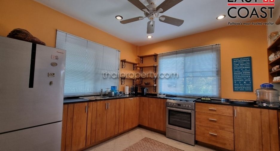 For sale 3 ベッドルーム house in Bang Lamung, Chonburi