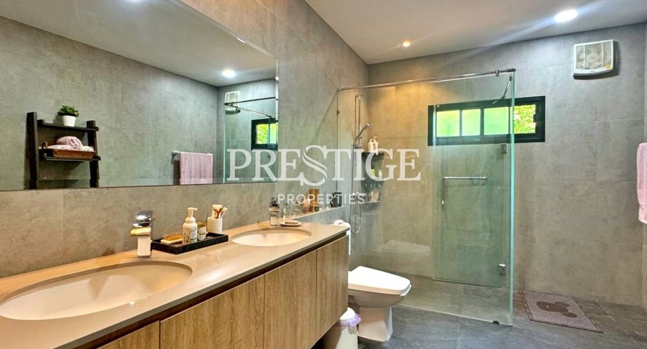 For sale 3 bedrooms house in Huay Yai, Pattaya