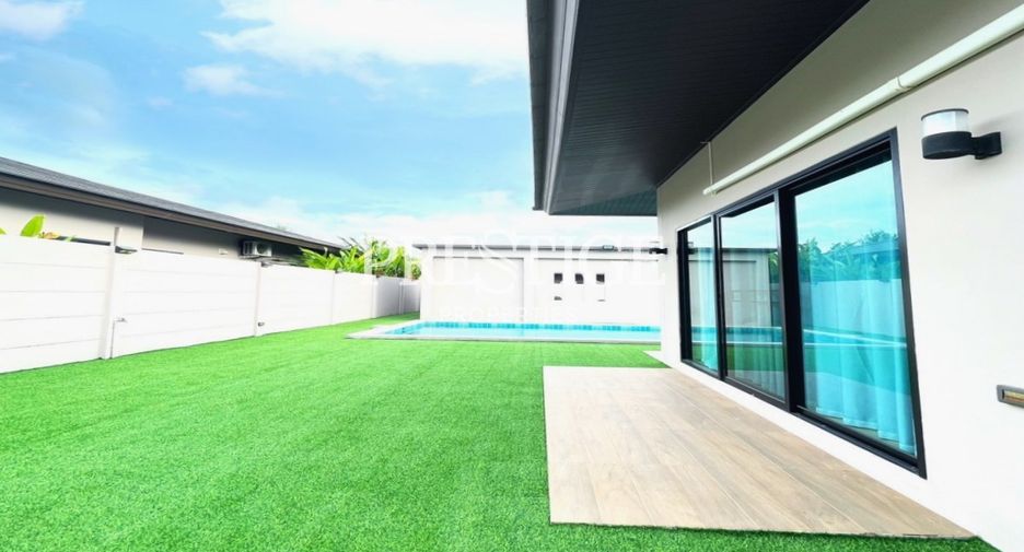 For sale 3 bedrooms house in Huay Yai, Pattaya