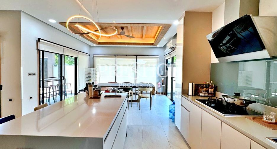 For sale 3 bedrooms house in Huay Yai, Pattaya