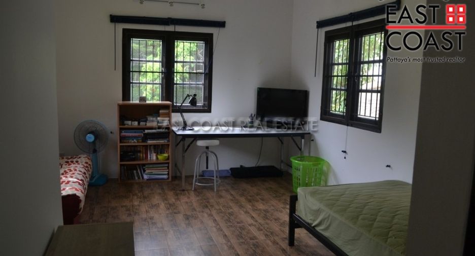 Casa en alquiler de 8 habitaciones en Bang Lamung, Chonburi