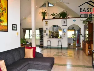 Haus zur Miete mit 8 Zimmer in Na Jomtien, Pattaya