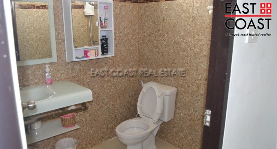 Casa en alquiler de 8 habitaciones en Bang Lamung, Chonburi