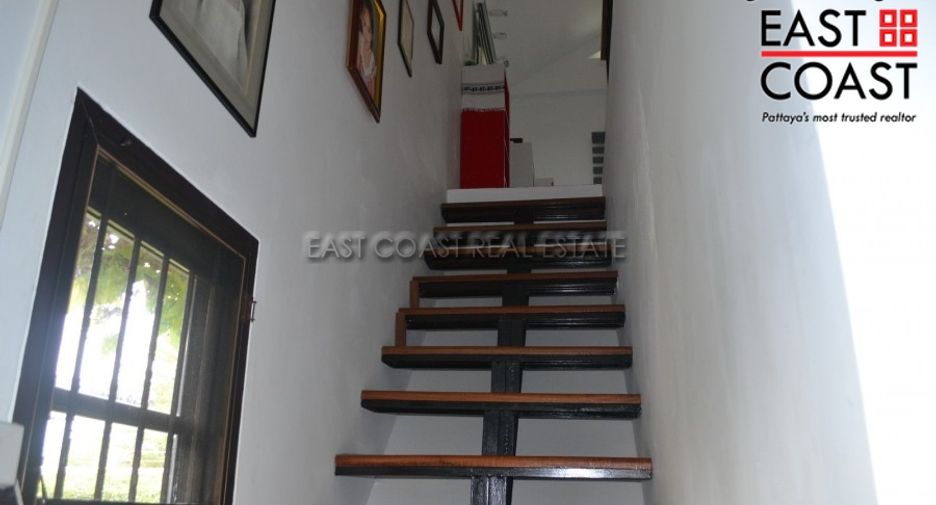 Casa en alquiler de 8 habitaciones en Bang Lamung, Chonburi