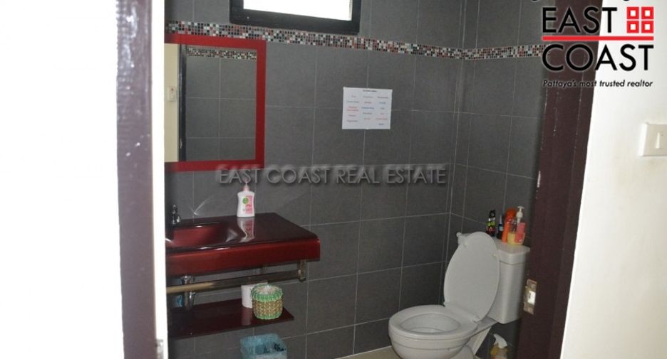 Casa en alquiler de 8 habitaciones en Bang Lamung, Chonburi