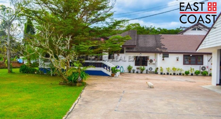 Casa en alquiler de 8 habitaciones en Bang Lamung, Chonburi