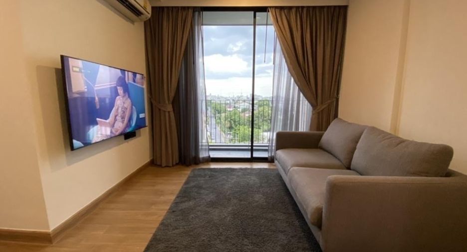 For rent 2 bedrooms condo in Phaya Thai, Bangkok